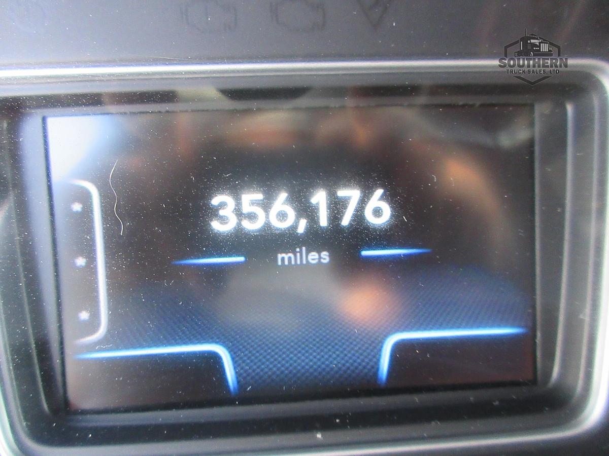 Used 2021 INTERNATIONAL LT
