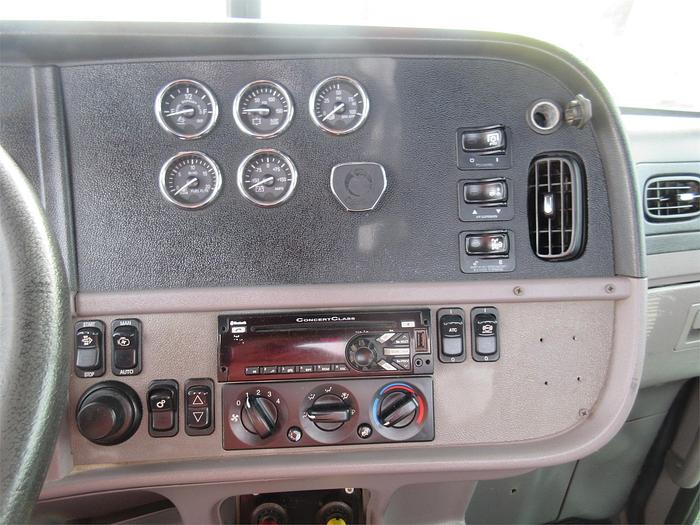 Used 2016 PETERBILT 365