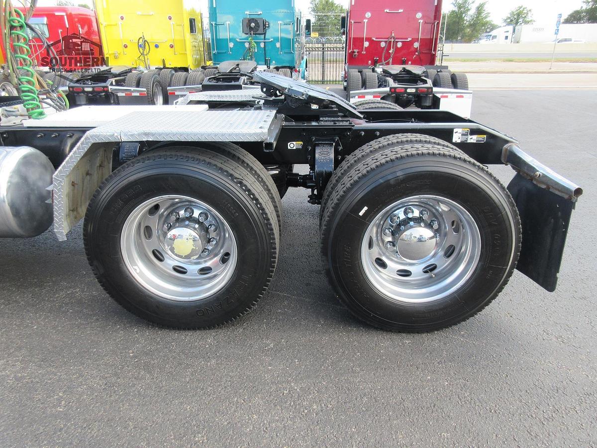 Used 2019 PETERBILT 389