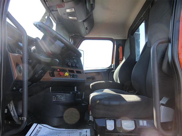 Used 2018 FREIGHTLINER CASCADIA 116