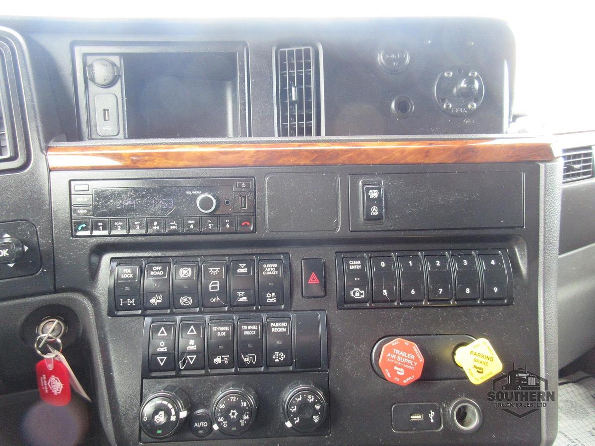 Used 2021 INTERNATIONAL LT