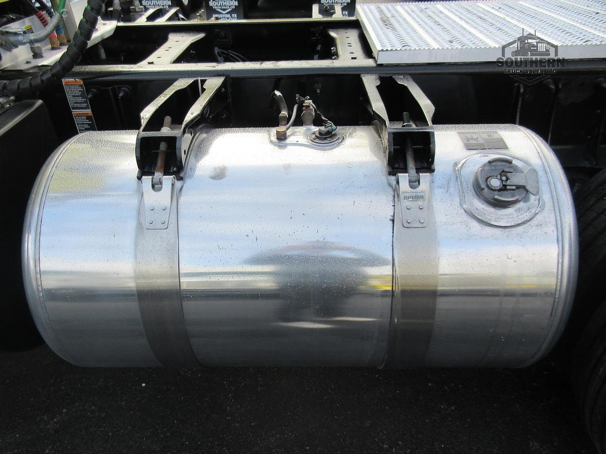 Used 2020 PETERBILT 567