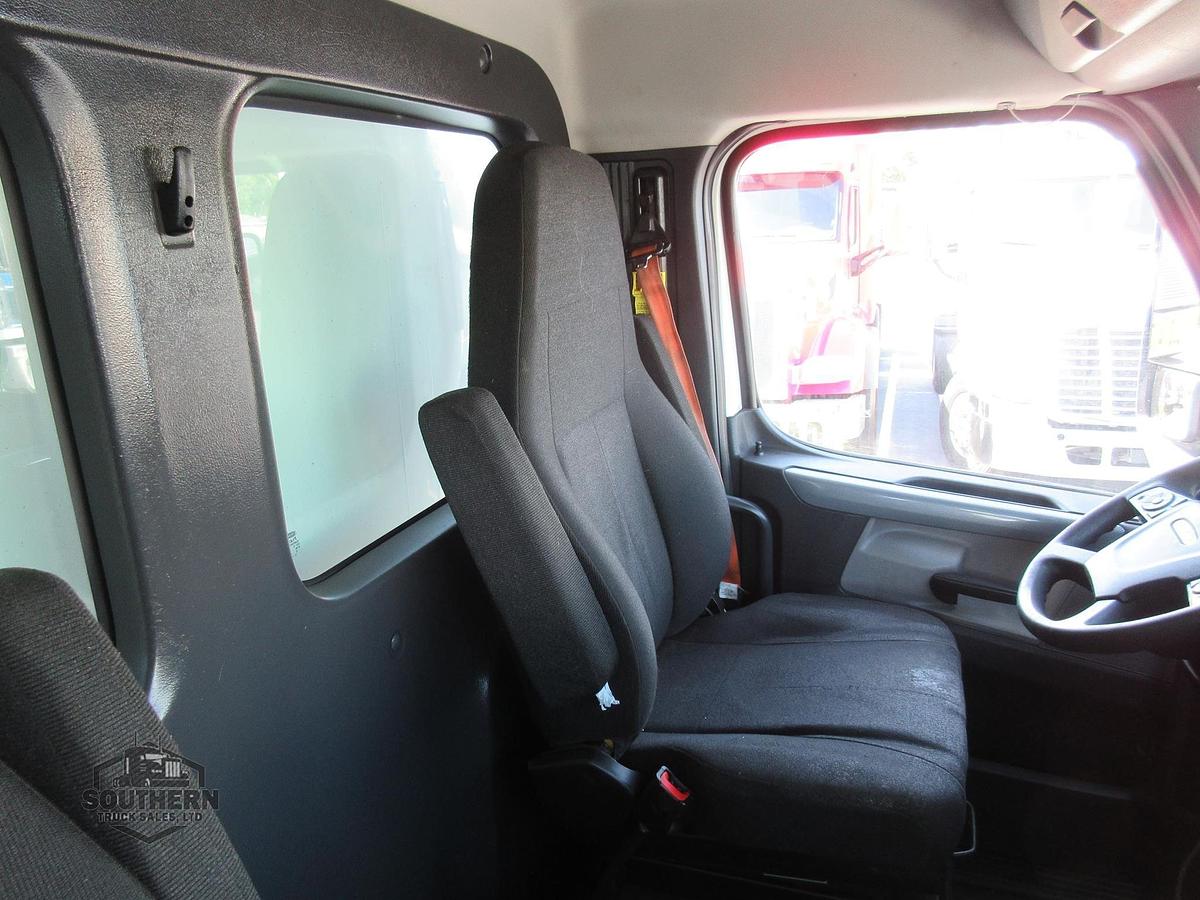 Used 2019 FREIGHTLINER CASCADIA 126