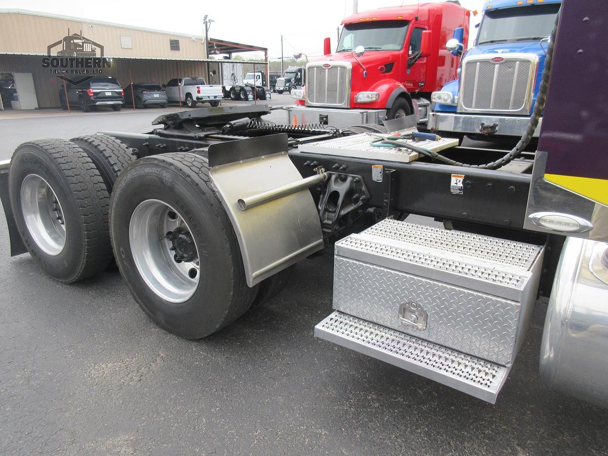 Used 2019 PETERBILT 389