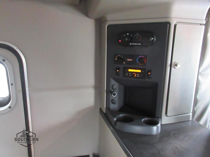 Used 2020 PETERBILT 567