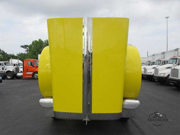 Used 2016 PETERBILT 389