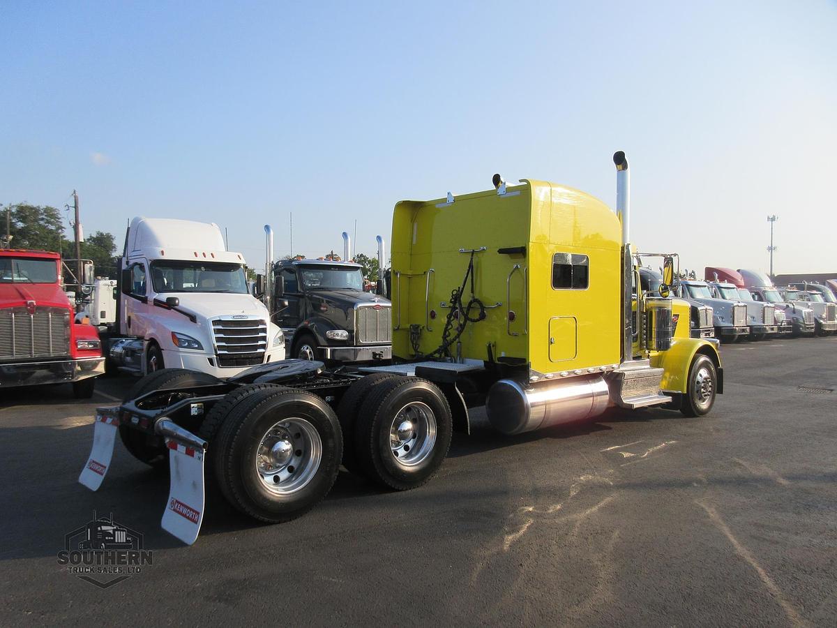 Used 2019 PETERBILT 389