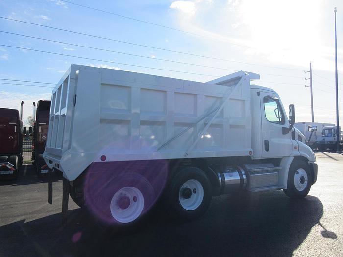 Used 2017 FREIGHTLINER CASCADIA 113