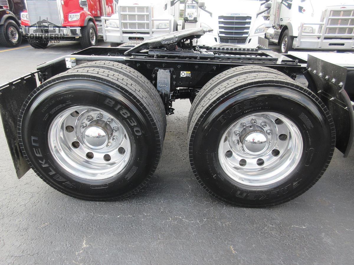 Used 2019 PETERBILT 567