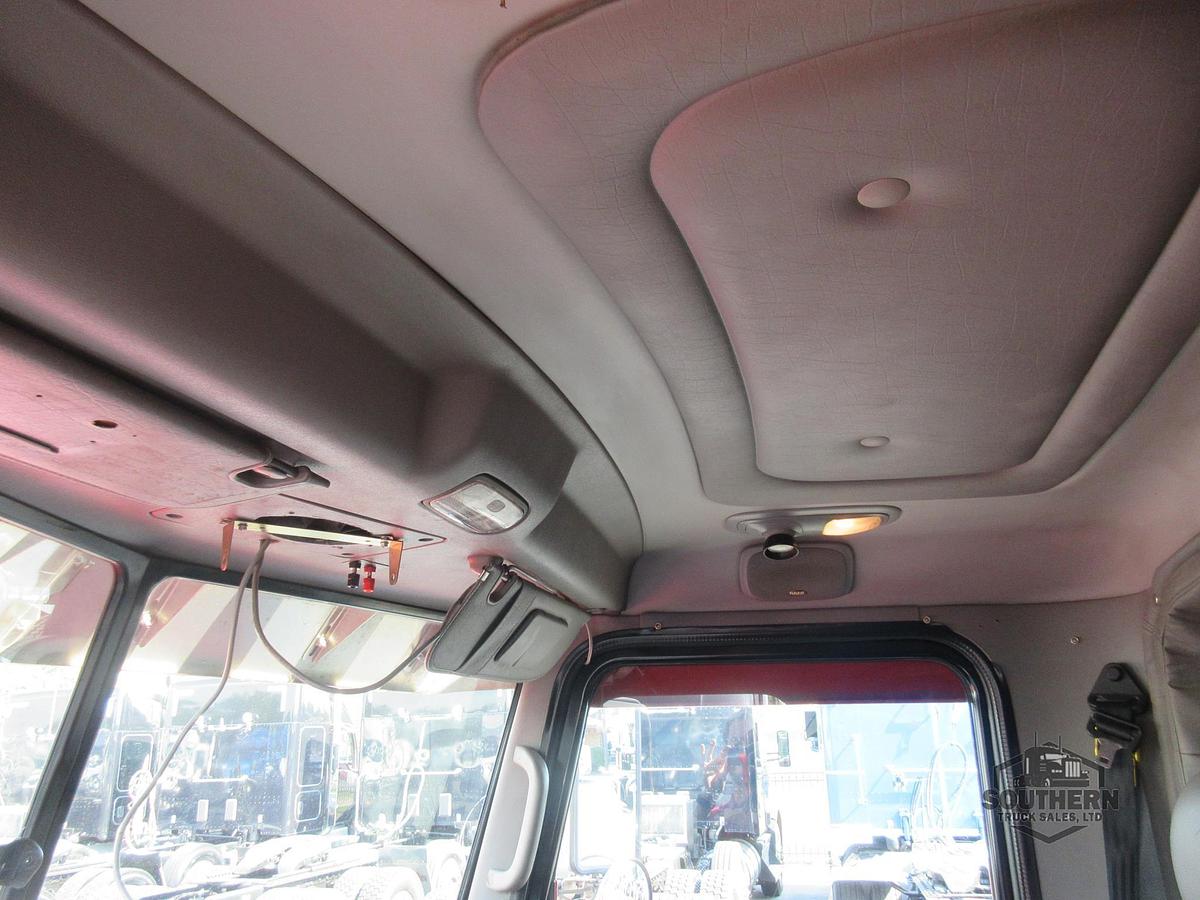 Used 2014 PETERBILT 389