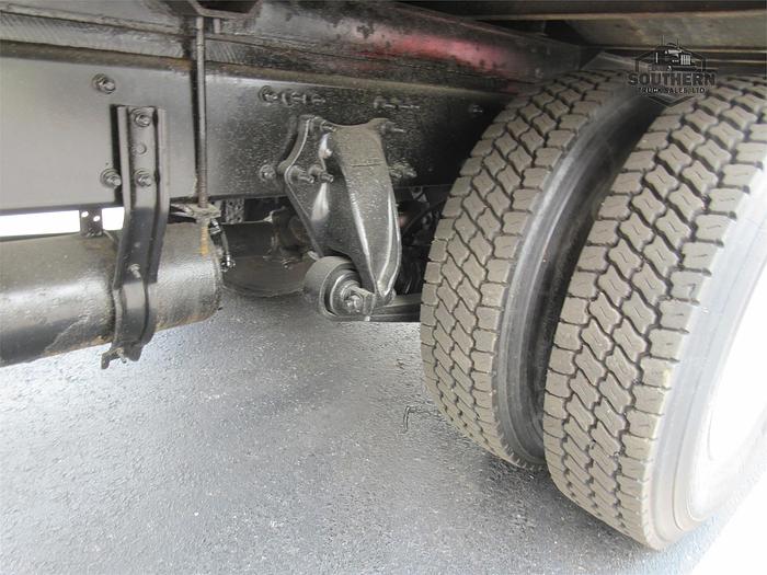 Used 2017 FREIGHTLINER BUSINESS CLASS M2 106