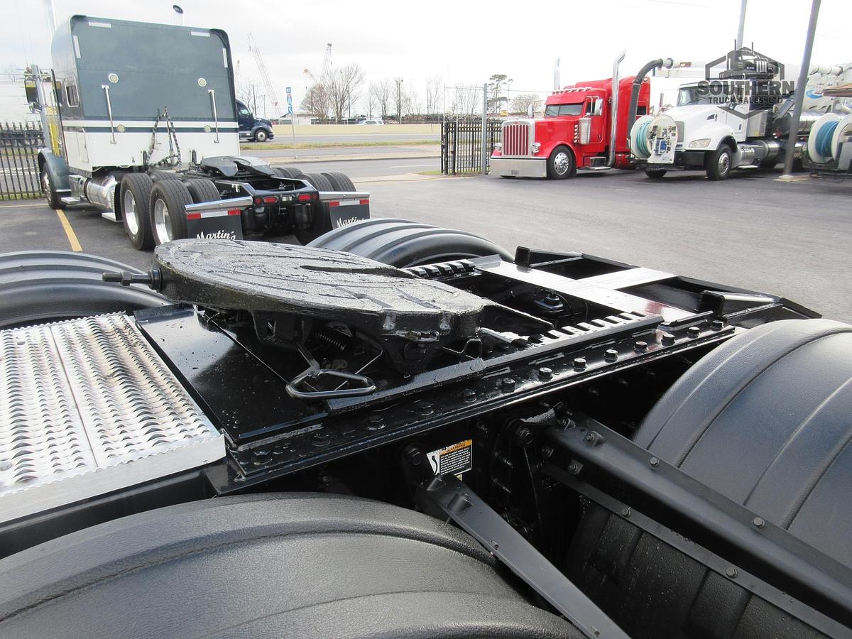 Used 2020 PETERBILT 567