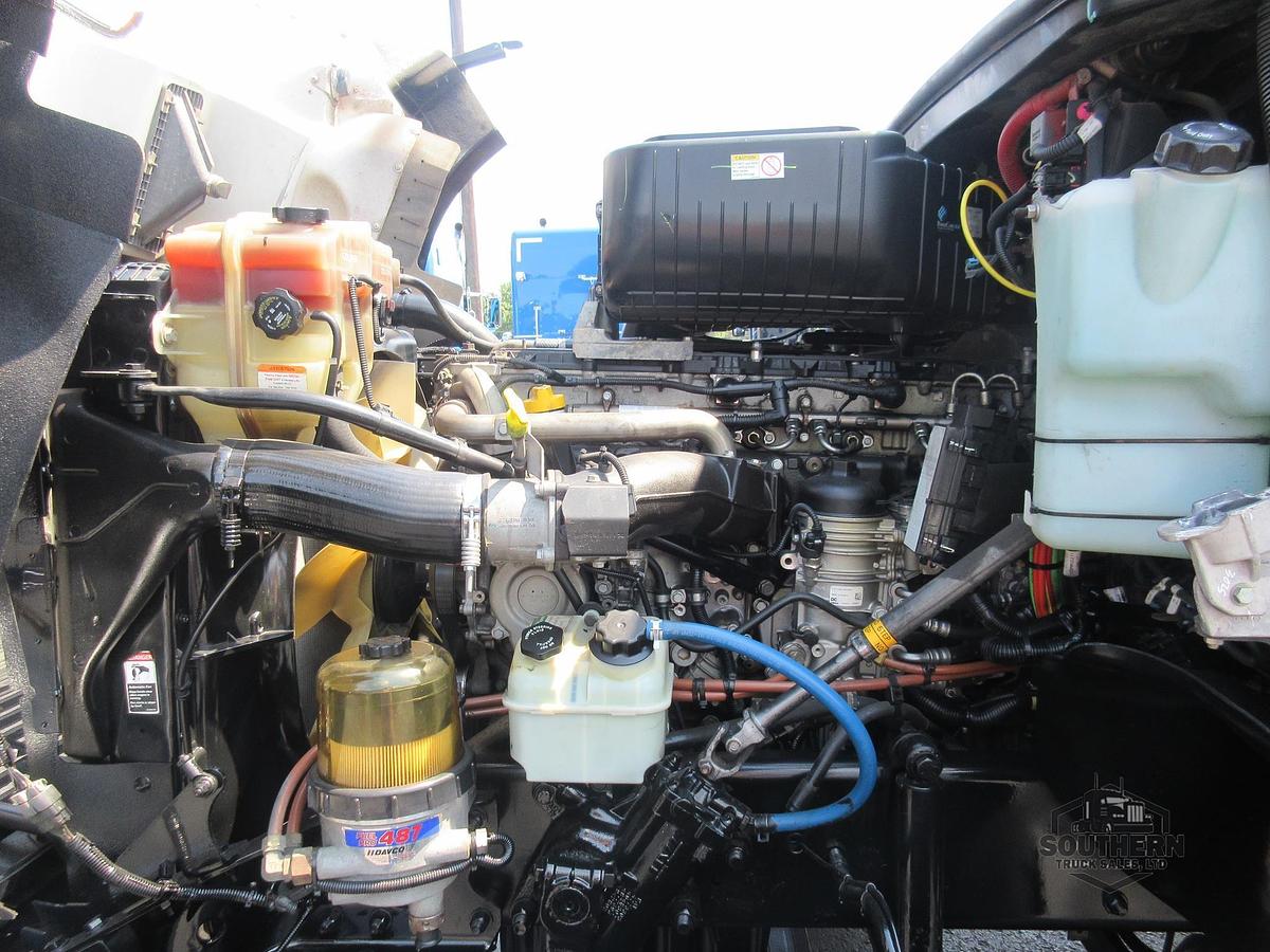 Used 2019 FREIGHTLINER CORONADO 122 SD