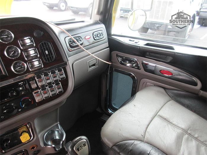 Used 2016 PETERBILT 389