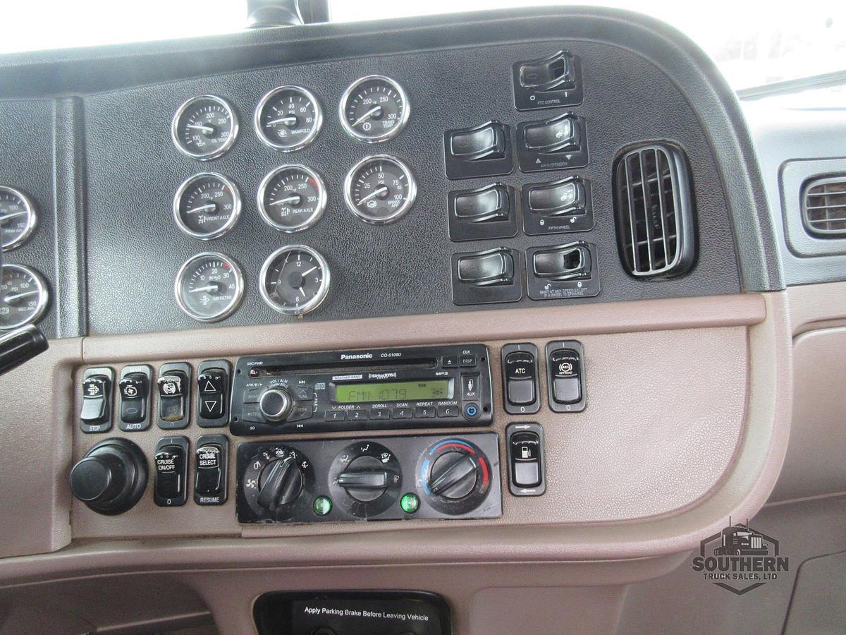 Used 2011 PETERBILT 388