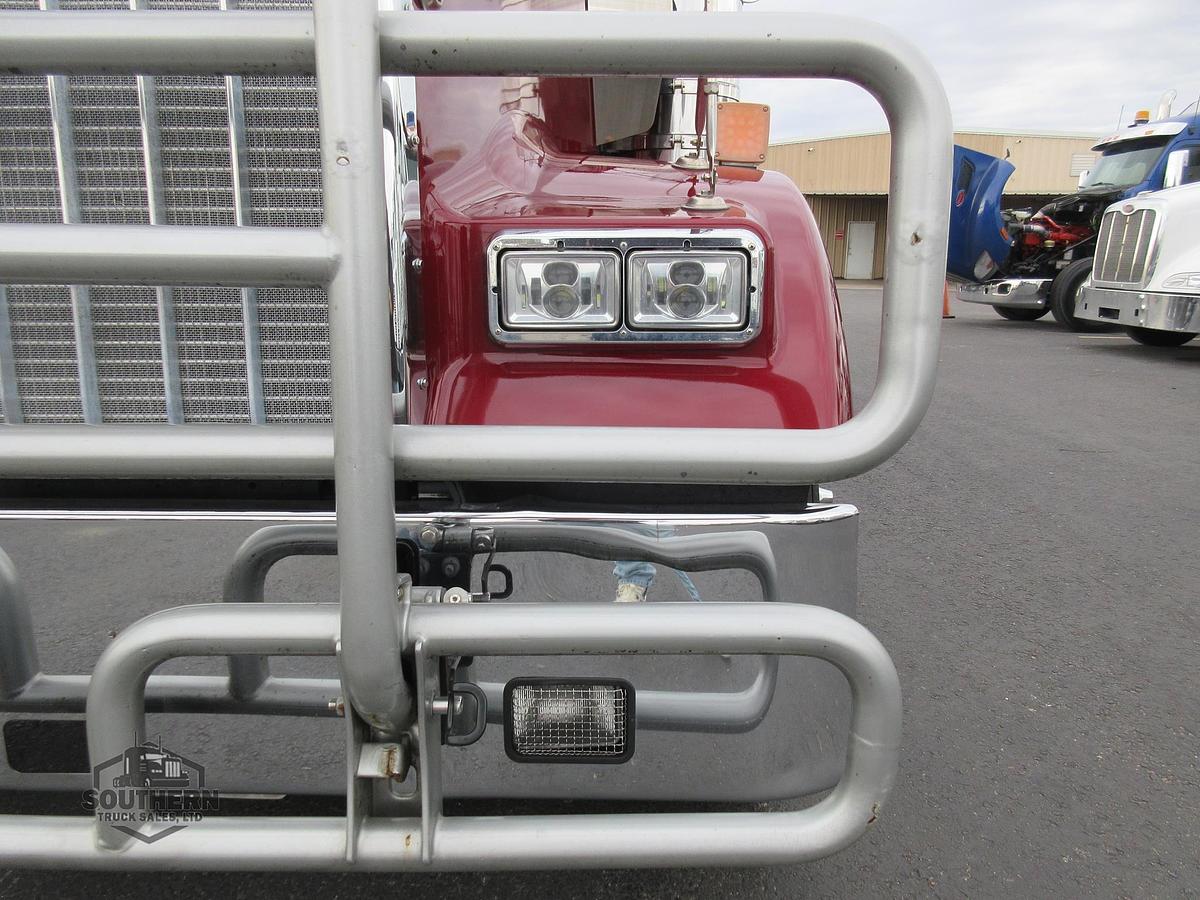 Used 2023 KENWORTH W900L