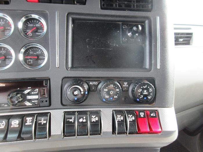 Used 2021 KENWORTH T880