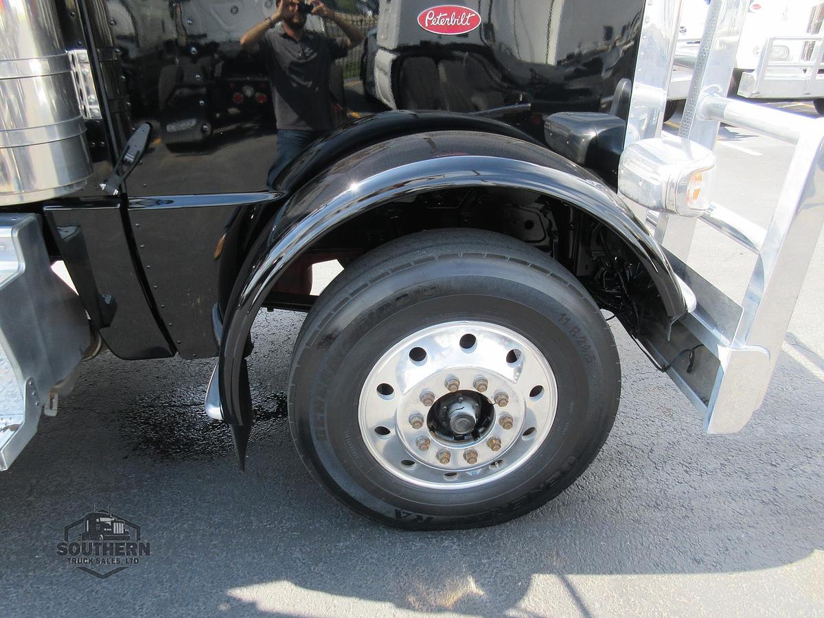 Used 2024 PETERBILT 389