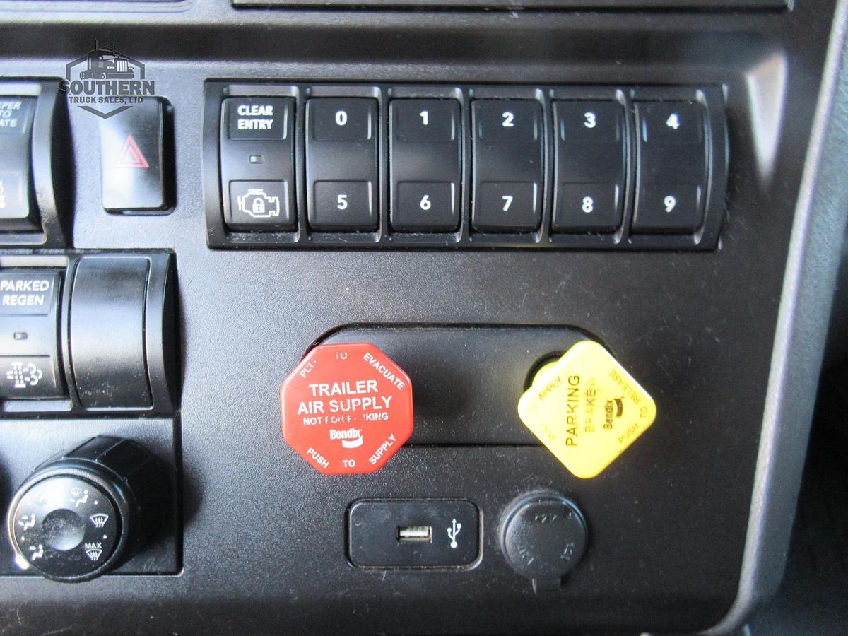 Used 2021 INTERNATIONAL LT