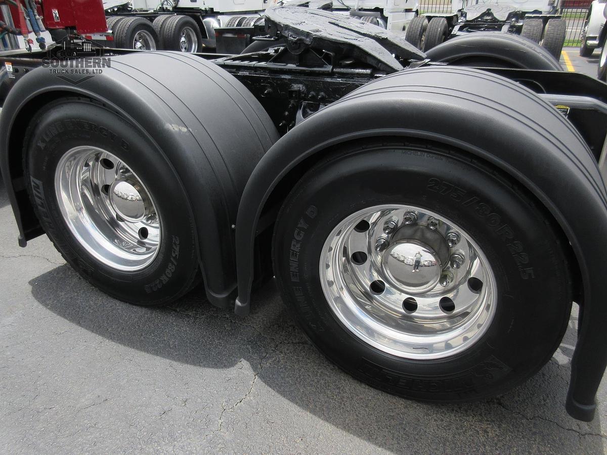 Used 2023 PETERBILT 389
