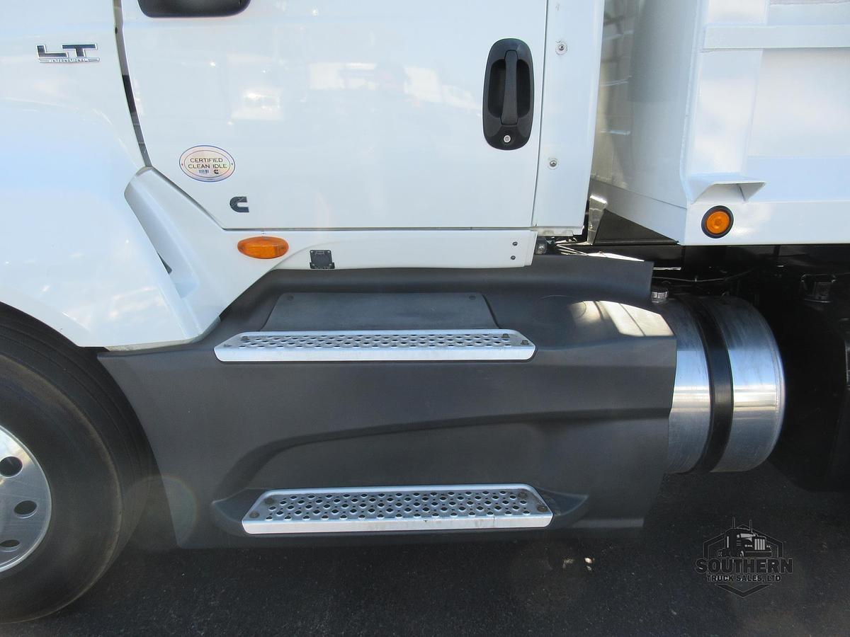 Used 2021 INTERNATIONAL LT