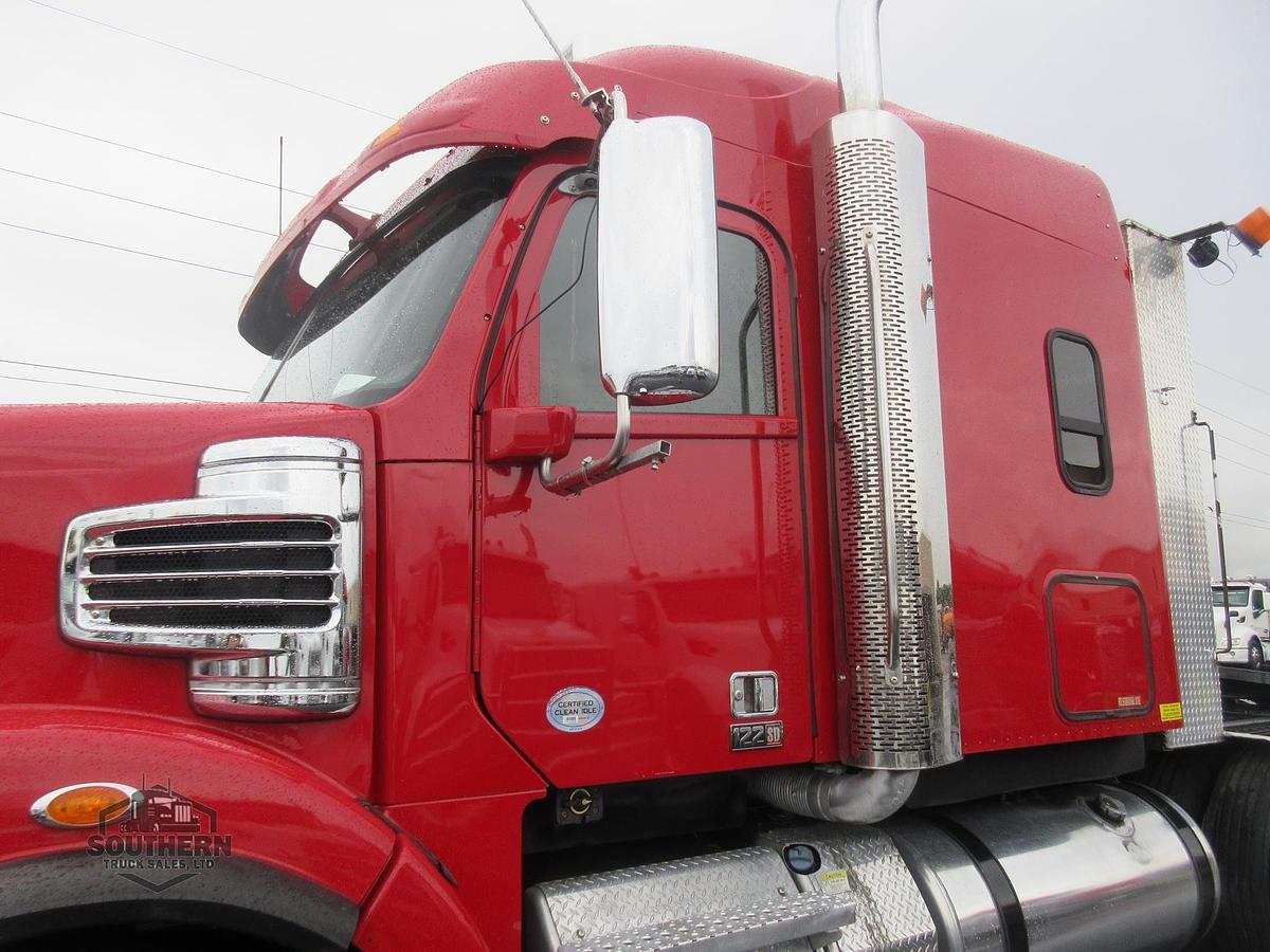 Used 2021 FREIGHTLINER CORONADO 122 SD