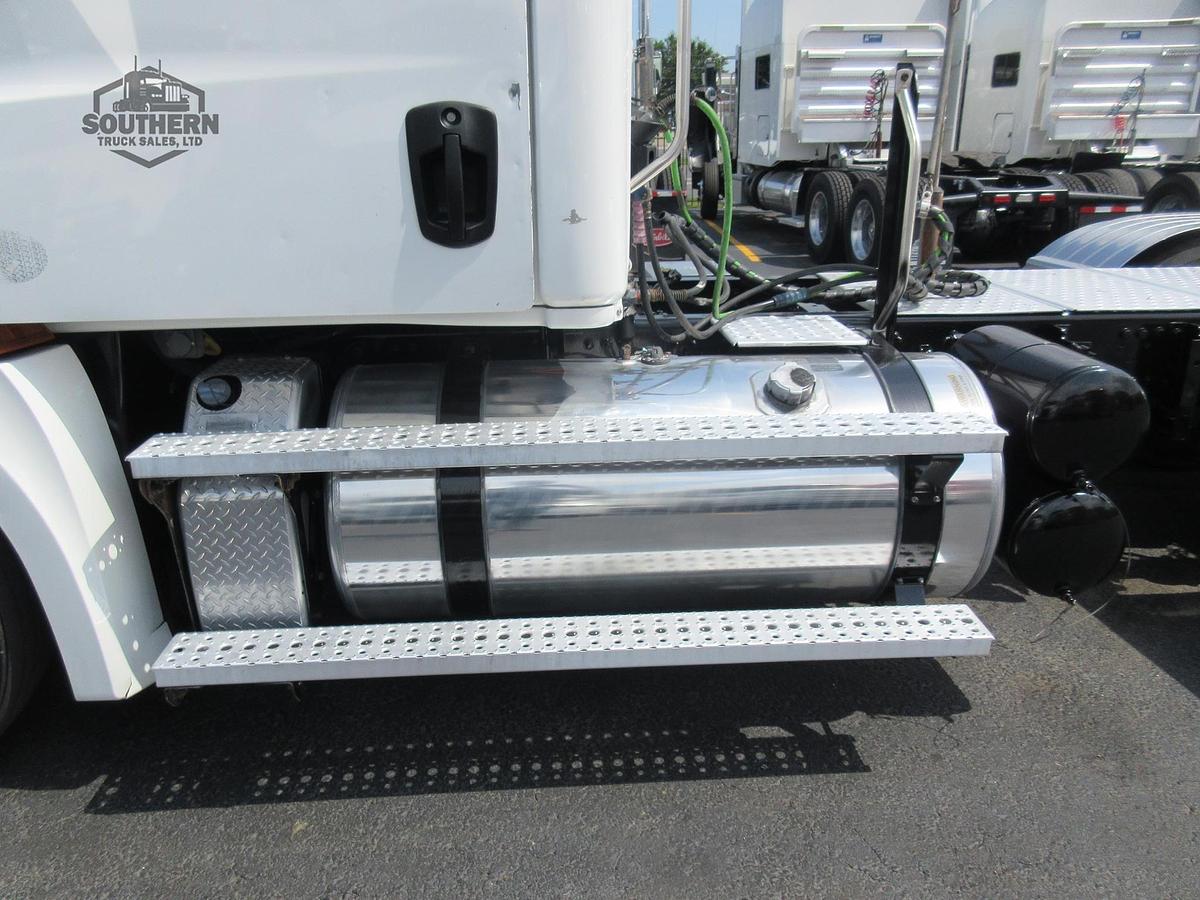 Used 2020 FREIGHTLINER CASCADIA 126