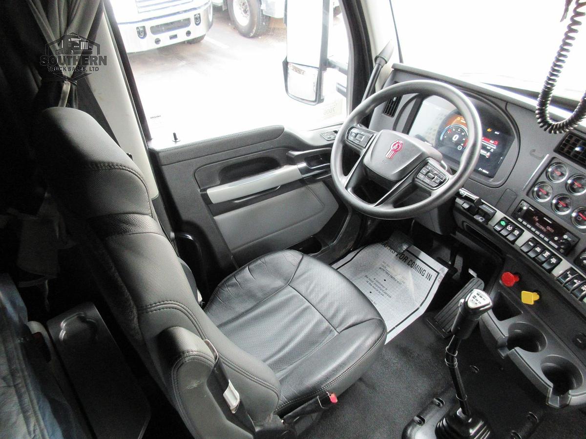 Used 2023 KENWORTH T880