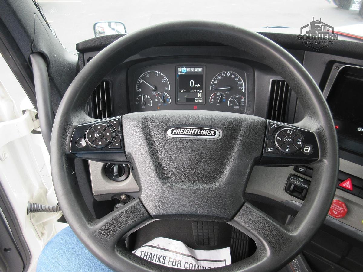 Used 2019 FREIGHTLINER CASCADIA 126
