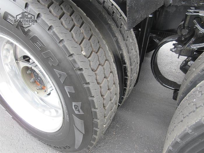 Used 2016 PETERBILT 389