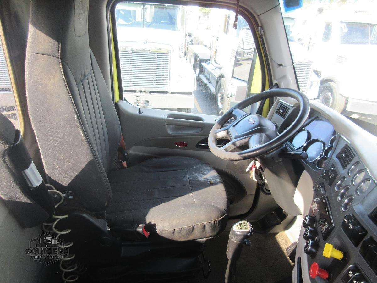 Used 2020 PETERBILT 567