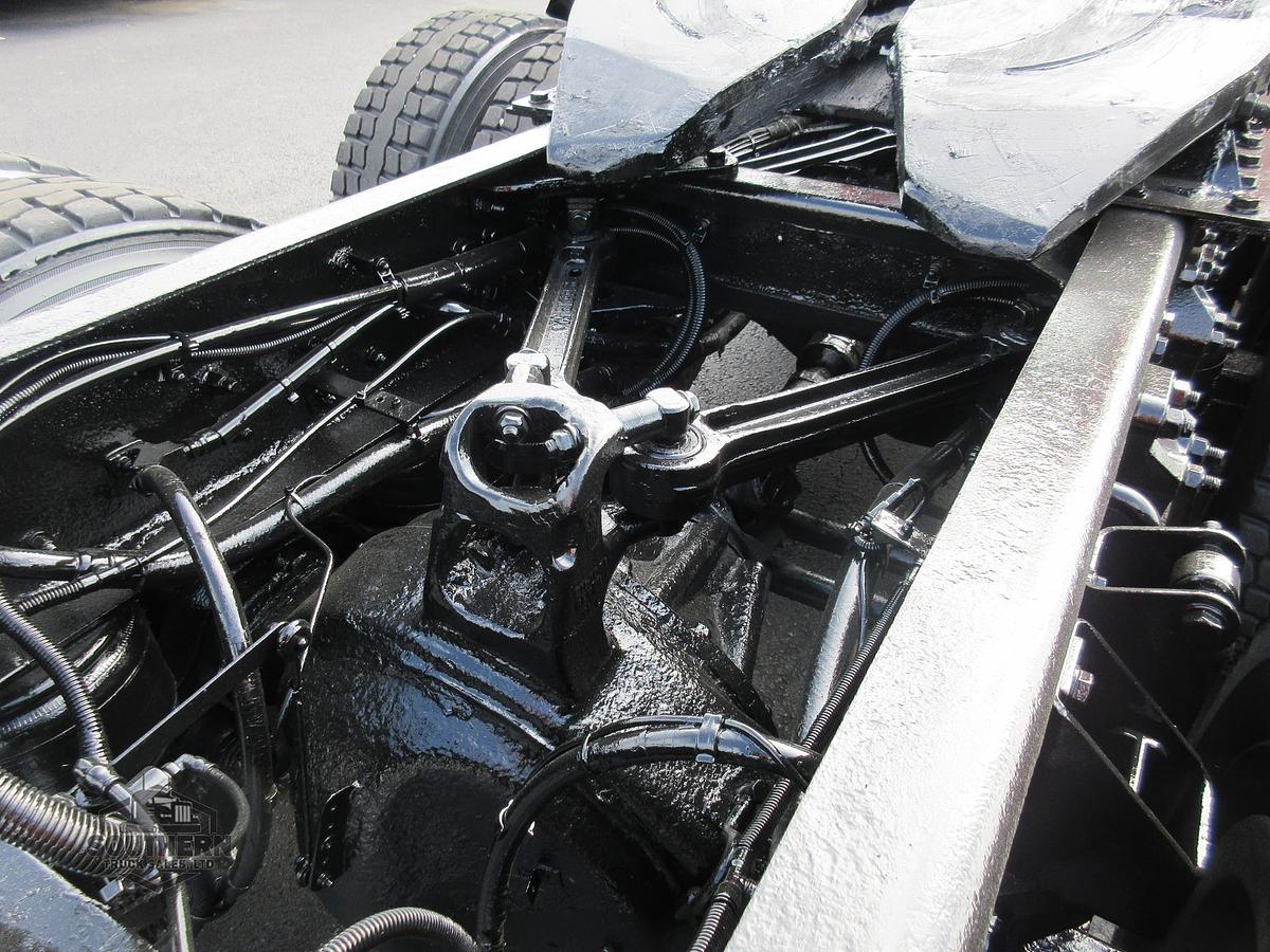 Used 2013 KENWORTH T800