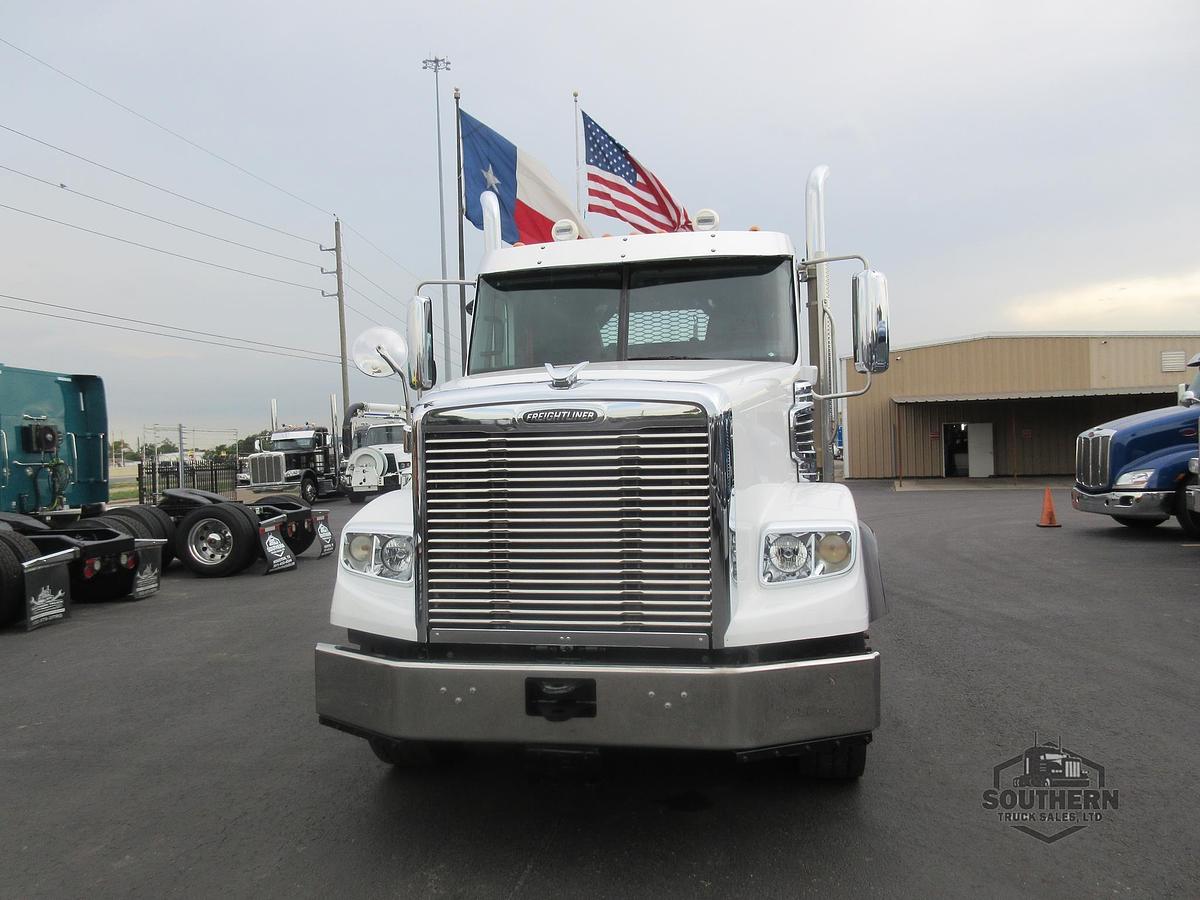 Used 2019 FREIGHTLINER CORONADO 122 SD