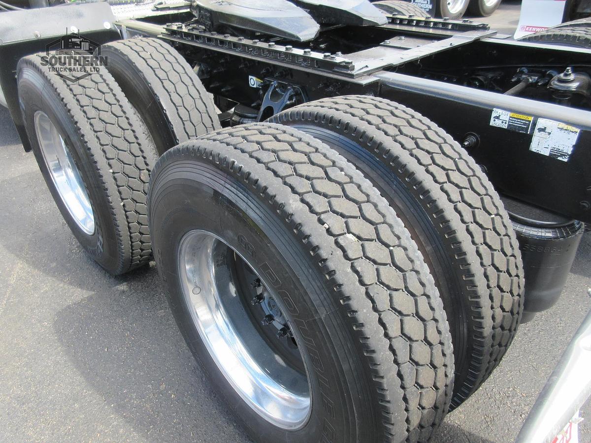 Used 2019 PETERBILT 389