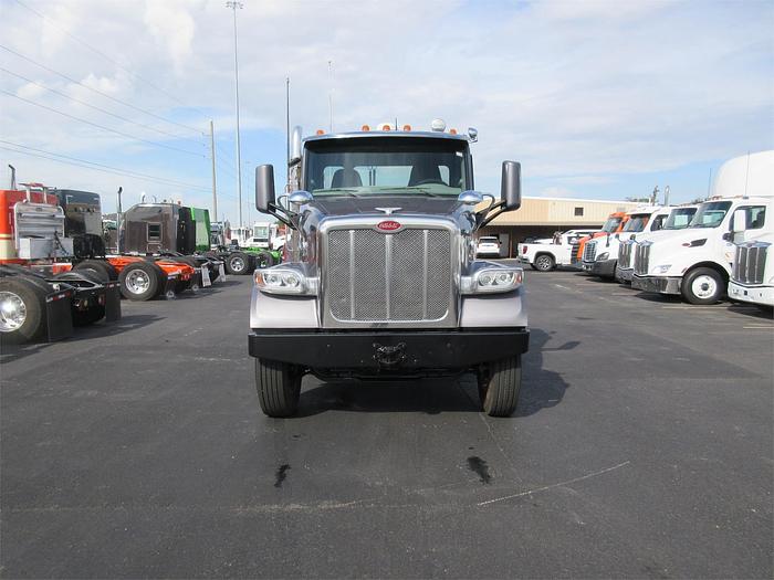 Used 2019 PETERBILT 567