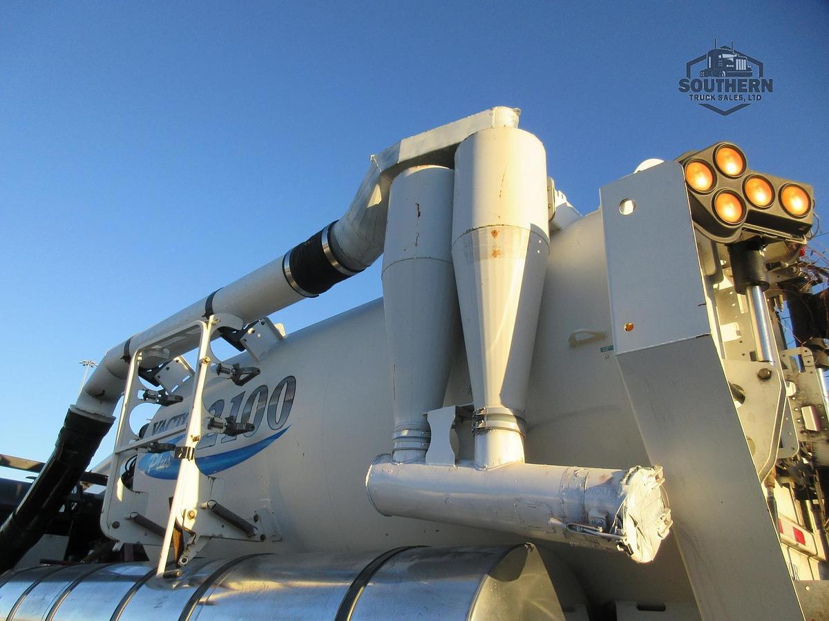 Used 2013 KENWORTH T440