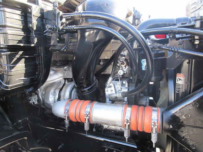 Used 2017 FREIGHTLINER CASCADIA 113