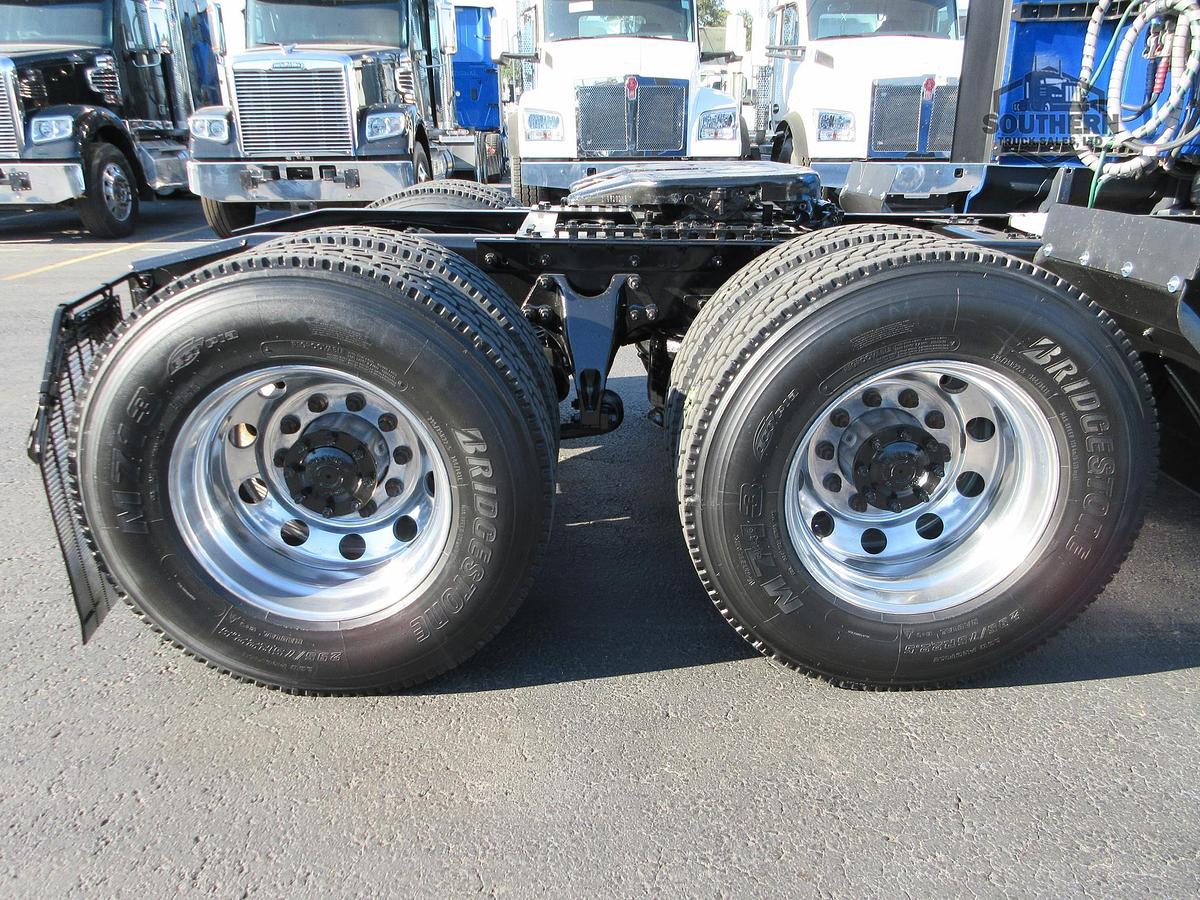 Used 2021 INTERNATIONAL LT