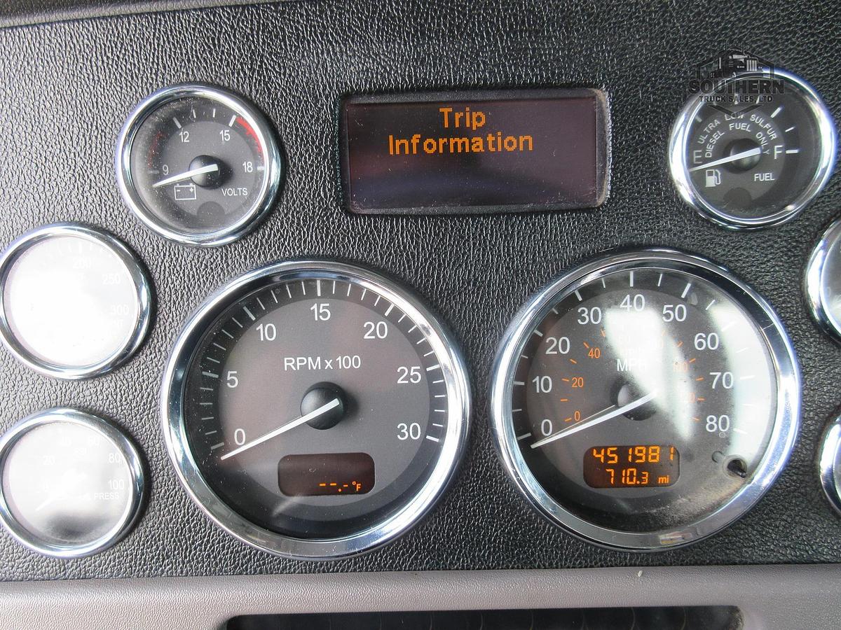 Used 2022 PETERBILT 389