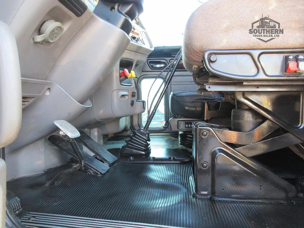 Used 2020 PETERBILT 389