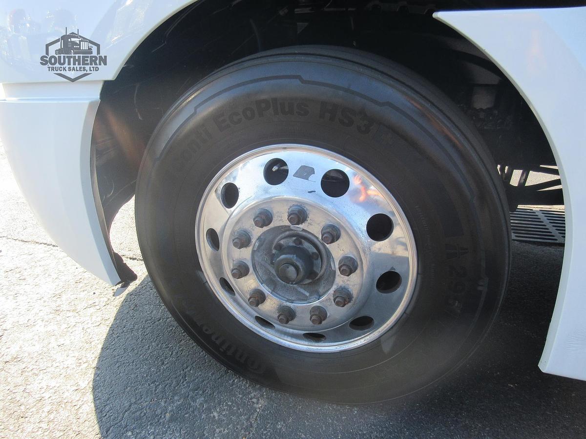 Used 2020 FREIGHTLINER CASCADIA 126