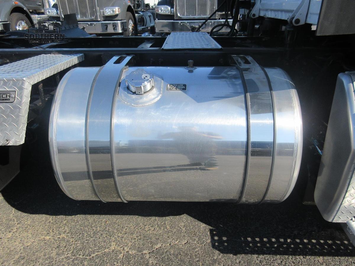 Used 2020 FREIGHTLINER CASCADIA 126