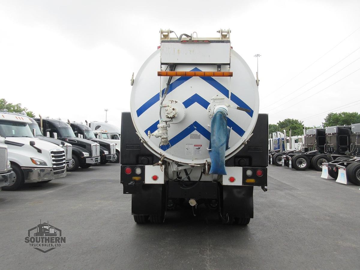 Used 2014 FREIGHTLINER 114SD