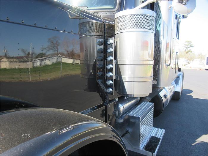 Used 2018 PETERBILT 389