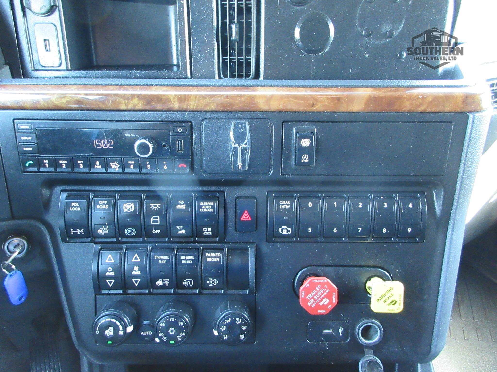 Used 2021 INTERNATIONAL LT