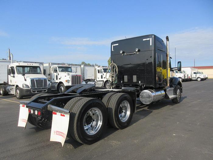 Used 2021 KENWORTH T880