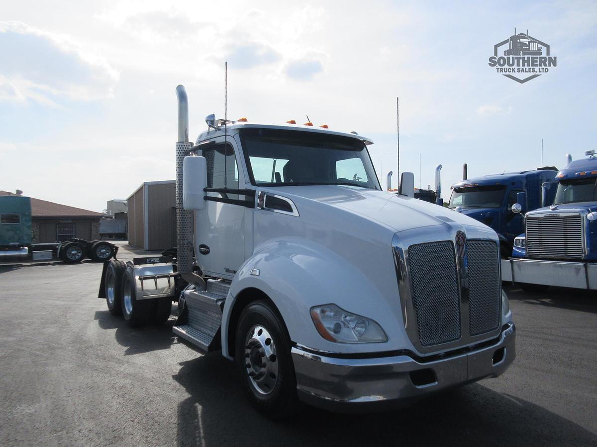 Used 2017 KENWORTH T680