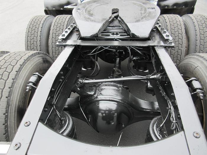 Used 2019 FREIGHTLINER CASCADIA 126