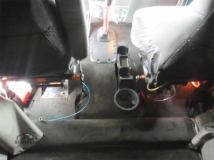 Used 2016 PETERBILT 389