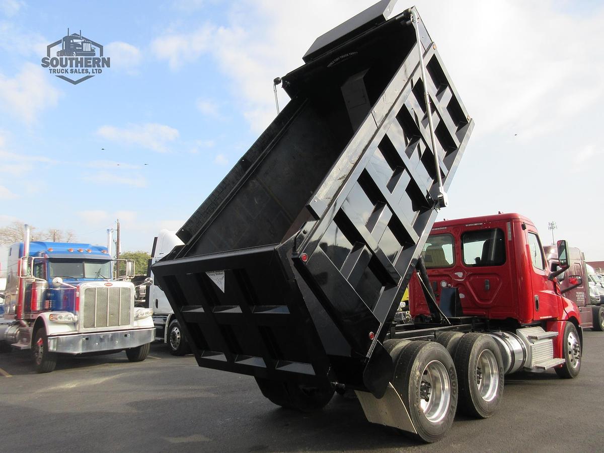 Used 2020 FREIGHTLINER CASCADIA 126